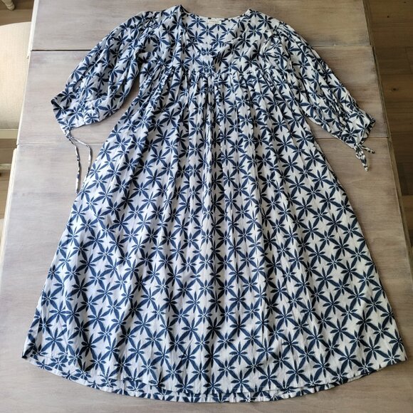 Promogranate Women’s Blue & White Geometric Floral Midi Dress Size Medium - Picture 5 of 10